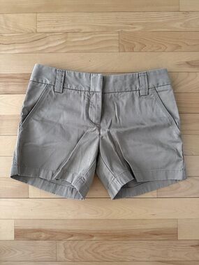 J Crew Women’s Classic Tan Chino Shorts